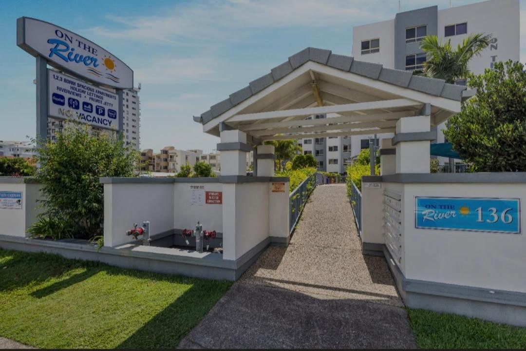 On The River Apartments Maroochydore Eksteriør bilde
