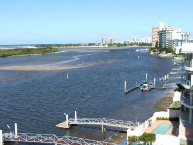 On The River Apartments Maroochydore Eksteriør bilde
